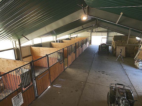 Barn