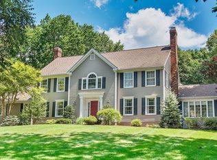 125 Norrans Ridge Dr, Ridgefield, CT 06877