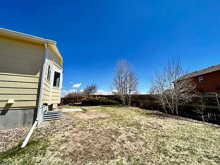 4275 Addax Ct — Photo 39