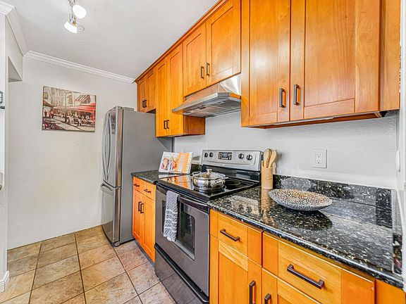 5th image of 1919 Alameda De Las Pulgas APT 3