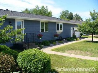 823 6th St, Iron Mountain, MI 49801