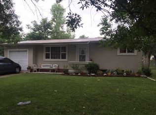 900 SE 2nd St, Newton, KS 67114