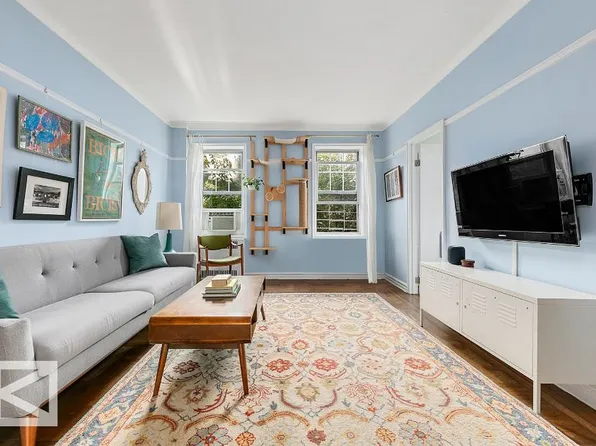 601 E 19th St APT 4R, Brooklyn, NY 11226