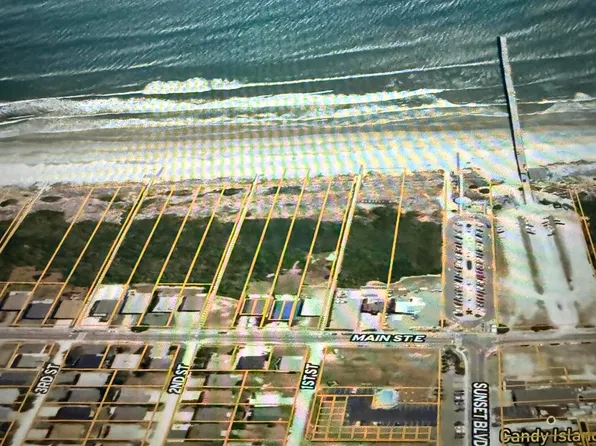 420 1st Street #2b, Sunset Beach, NC 28468