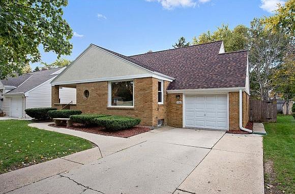 1st image of 1136 Redwood Dr