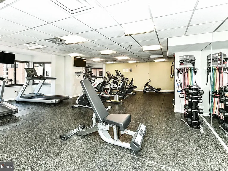 900 N Stafford St #1410 — Photo 30