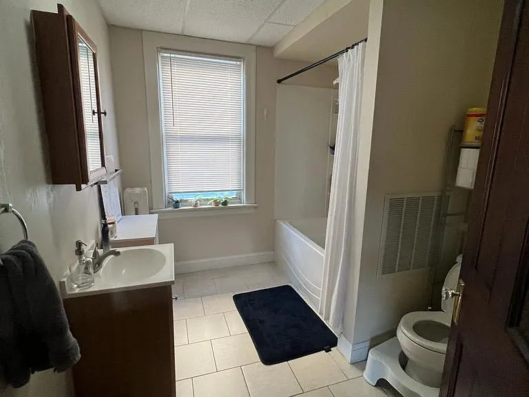 143 Stewart St — Photo 5