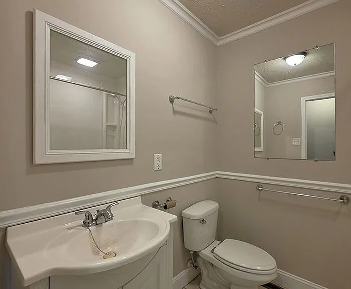 1052 Rembrandt Dr SW #1052 — Photo 9