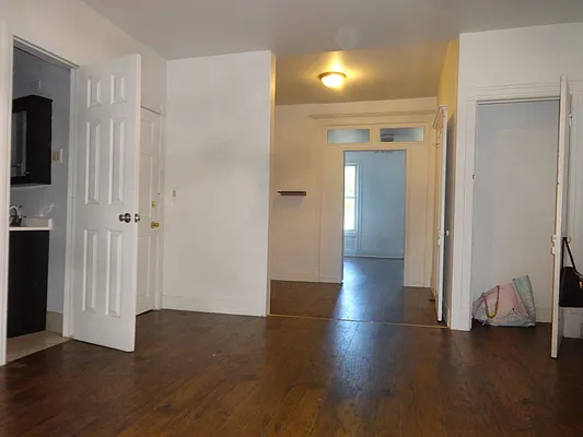 Rented by Blue Egg Realty Corp | media 14