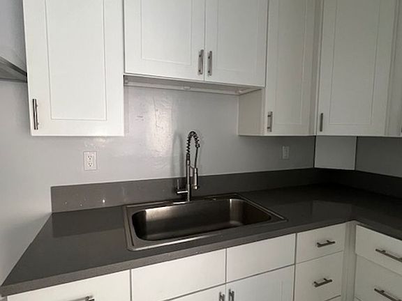 2nd image of 1207 W 39th Pl APT 107