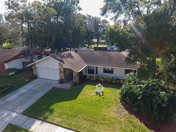2nd image of 1406 Teakwood Dr