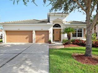 2550 Sawgrass Lake Ct, Cape Coral, FL 33909
