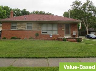 21837 Woodbridge St, Saint Clair Shores, MI 48080