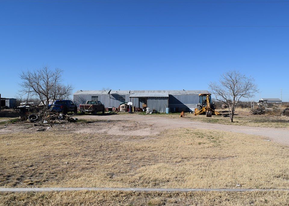 2nd image of 6175 N Mark Twain Ave
