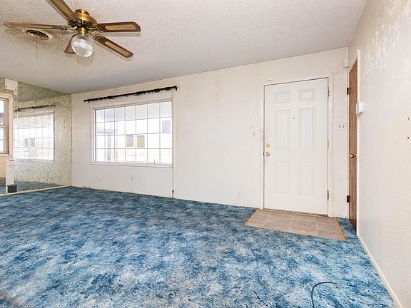 4th image of 2025 NW 14th Ave