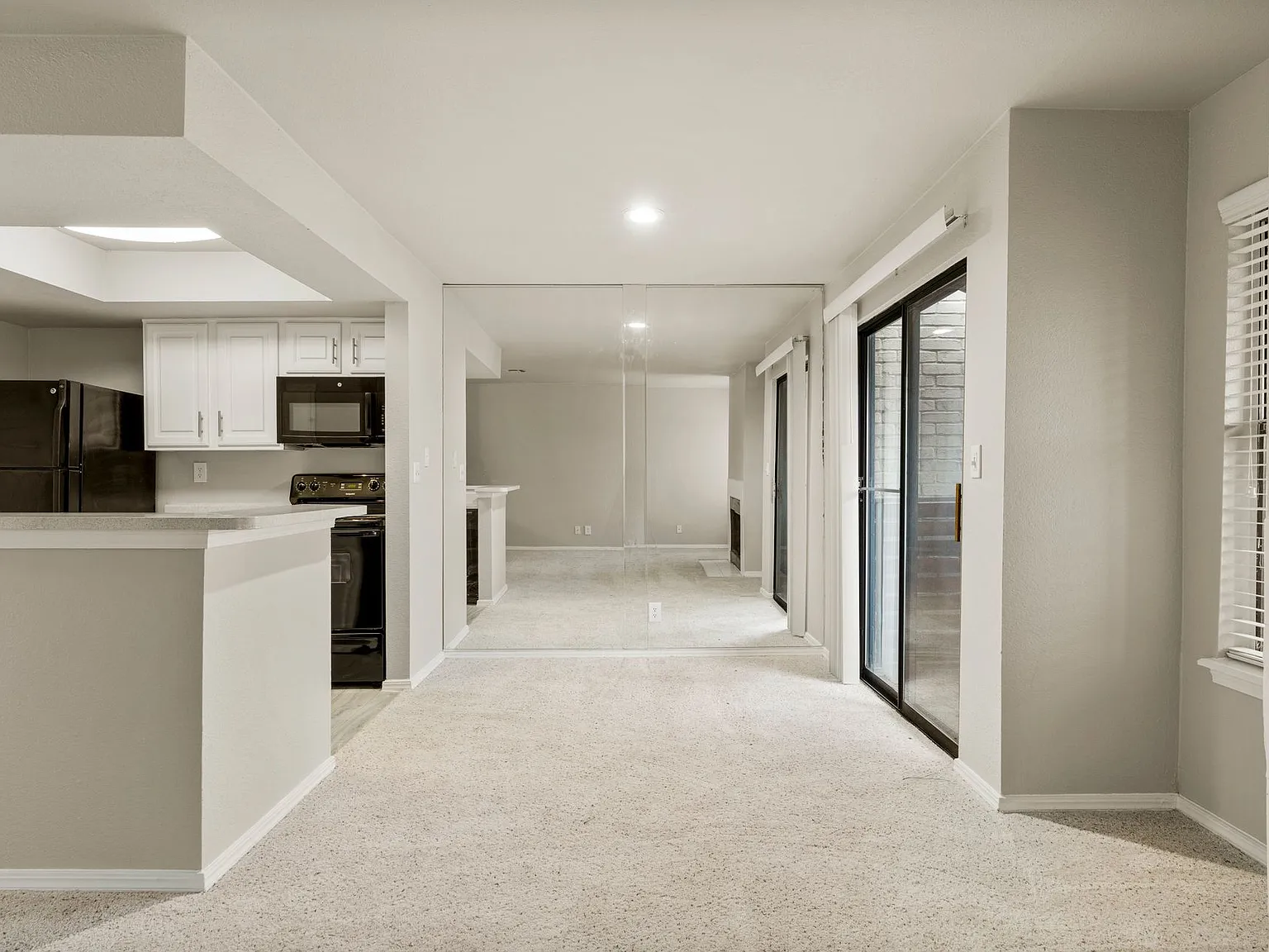 Waterside Apartments Tulsa — Photo 2