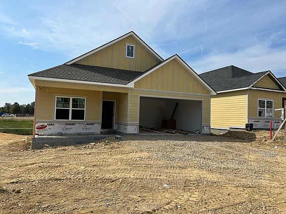 3rd image of 104 Willow Grove Ct #83