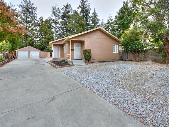 5th image of 64 Arrowhead Ln