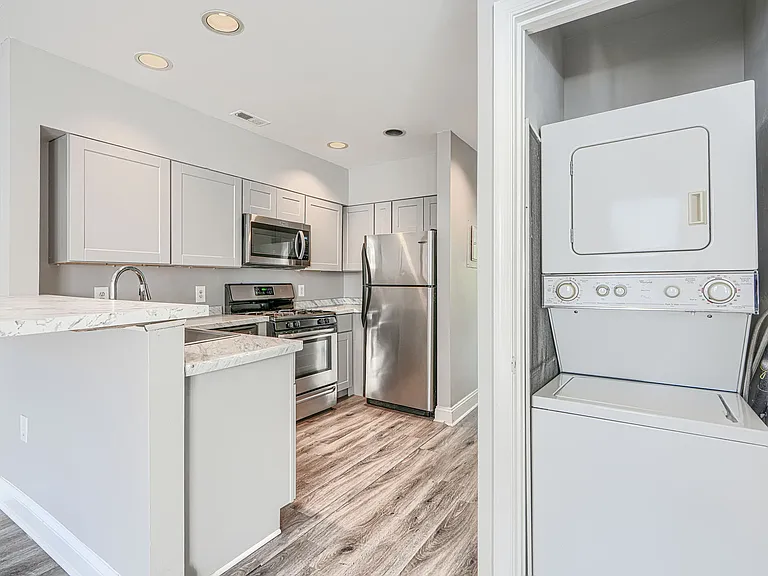 333 S Fremont Ave #A — Photo 6