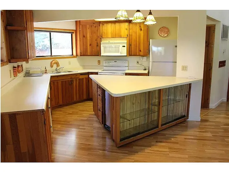 16331 Calypso Ct — Photo 2