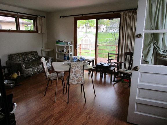5th image of 340 Ruby Dr