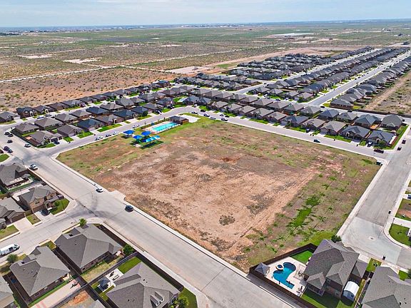 3rd image of 6807 Hall Of Fame Blvd