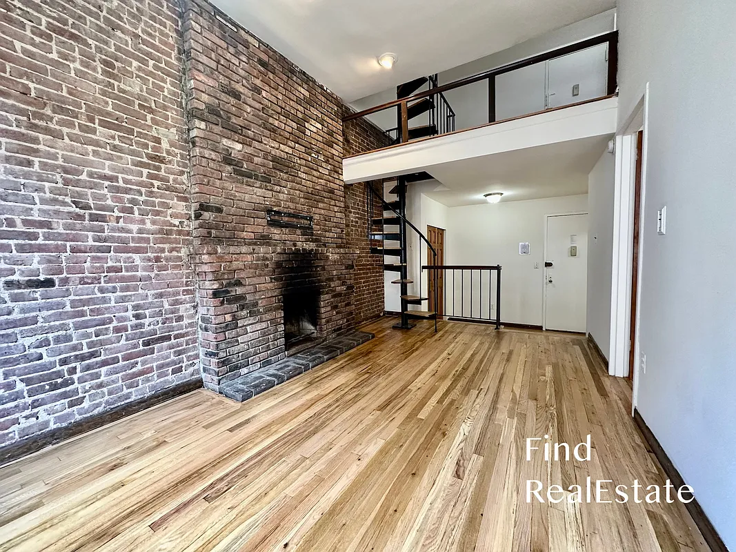 110 West 74th Street PHB