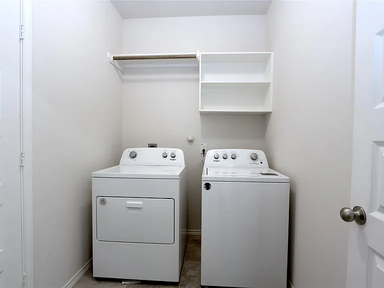 4406 Mooring Cove Ct — Photo 14