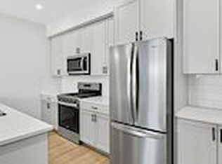 SF337 | 1 Month Free 3 Bedroom Main Floor Home Northwest Edmonton, Edmonton, AB T5N 3C3