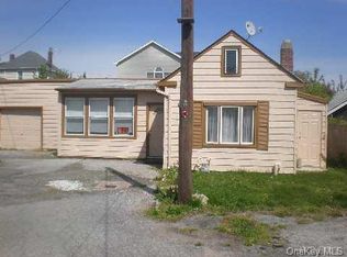 306 Doughty Blvd, Inwood, NY 11096