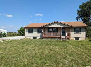 207 E 4th St, Mineral, IL 61344