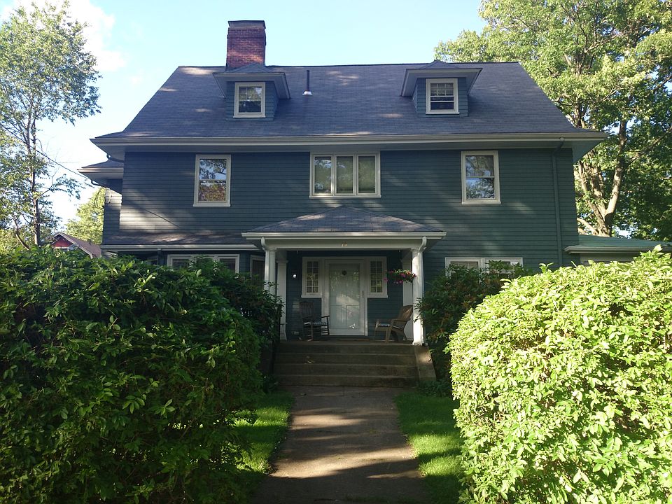 2nd image of 79 Williston Rd