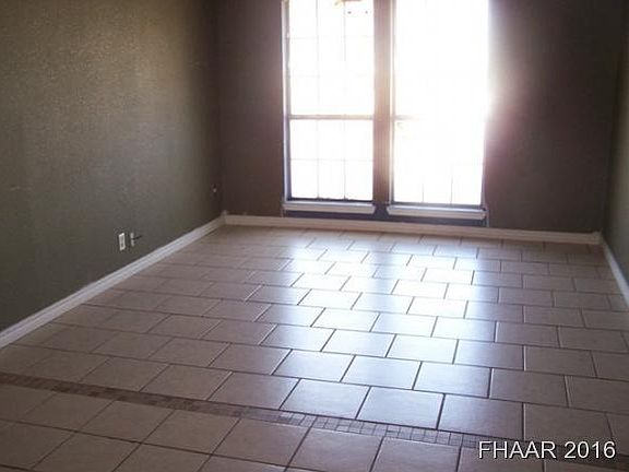 3rd image of 2710 Mirage Dr