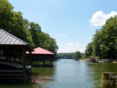 216 S Harbor Watch Dr, Statesville, NC, 28677