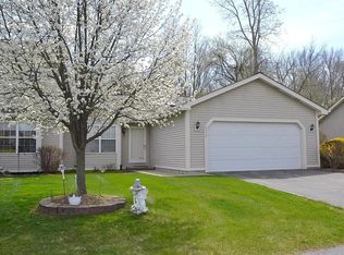 8076 Park Ln, Ypsilanti, MI