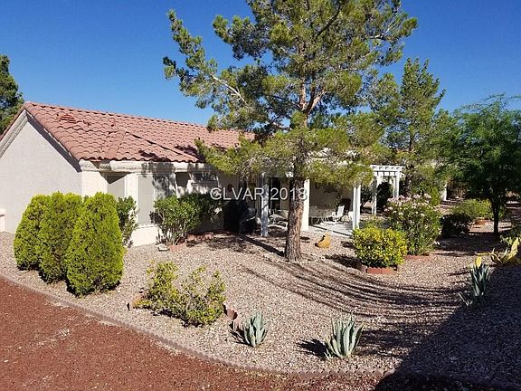 3rd image of 2445 Desert Sands Dr