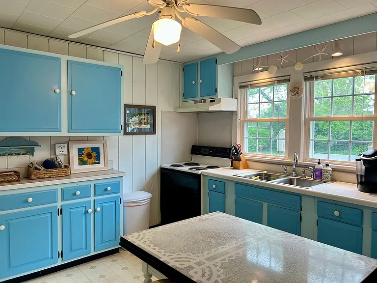 38 Seabreeze Rd — Photo 11