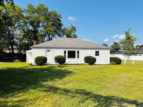 103 Brook St, Clinton, MA 01510