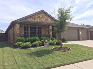 1056 Mercury Dr, Lavon, TX 75166