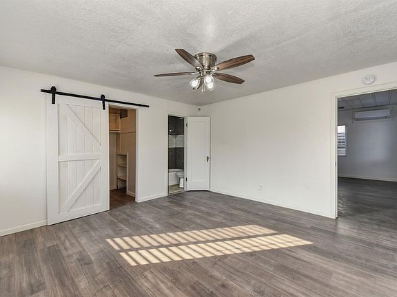 4th image of 2633 Crosby Way