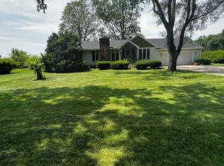 3194 S 16000e Rd, Saint Anne, IL 60958