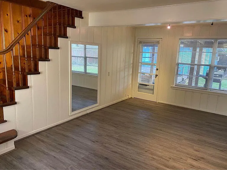 6406 Schiller St — Photo 12