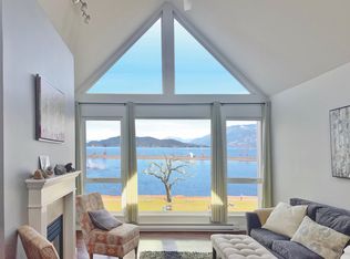 378 Esplanade Ave #406, Harrison Hot Springs, BC