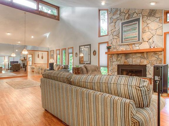 3rd image of 6705 Trail Ridge Dr #6705