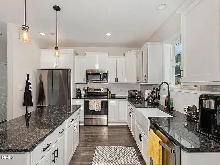 325 Whetstone Dr — Photo 10