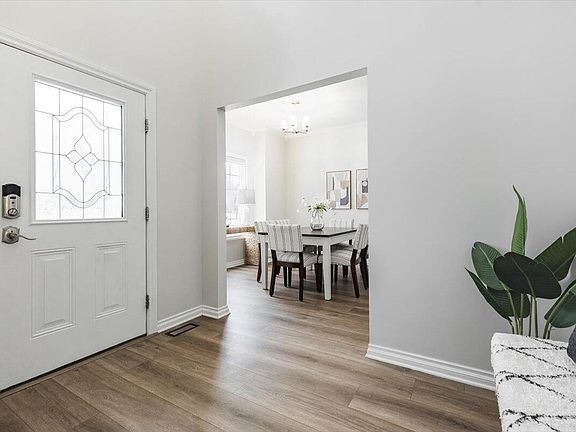 4th image of 5789 Hayden Ct