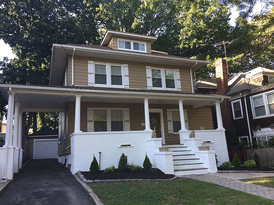 1st image of 501 E 5th St