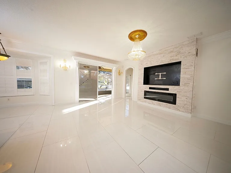 5456 Los Palma Vista Dr — Photo 10