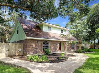 5808 Main St, Sheridan, TX 77475