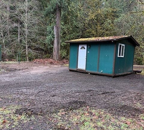 3rd image of 424 E Olde Lyme Road